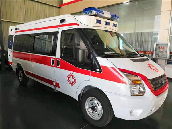 苍梧县福特V362救护车